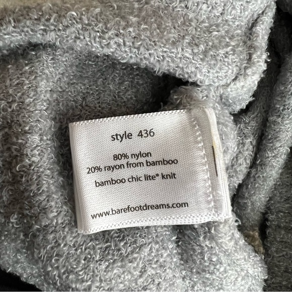 NWT Barefoot Dreams Calypso Wrap Bamboo Chic Lite Sz XS/S Ombre - Picture 9 of 9